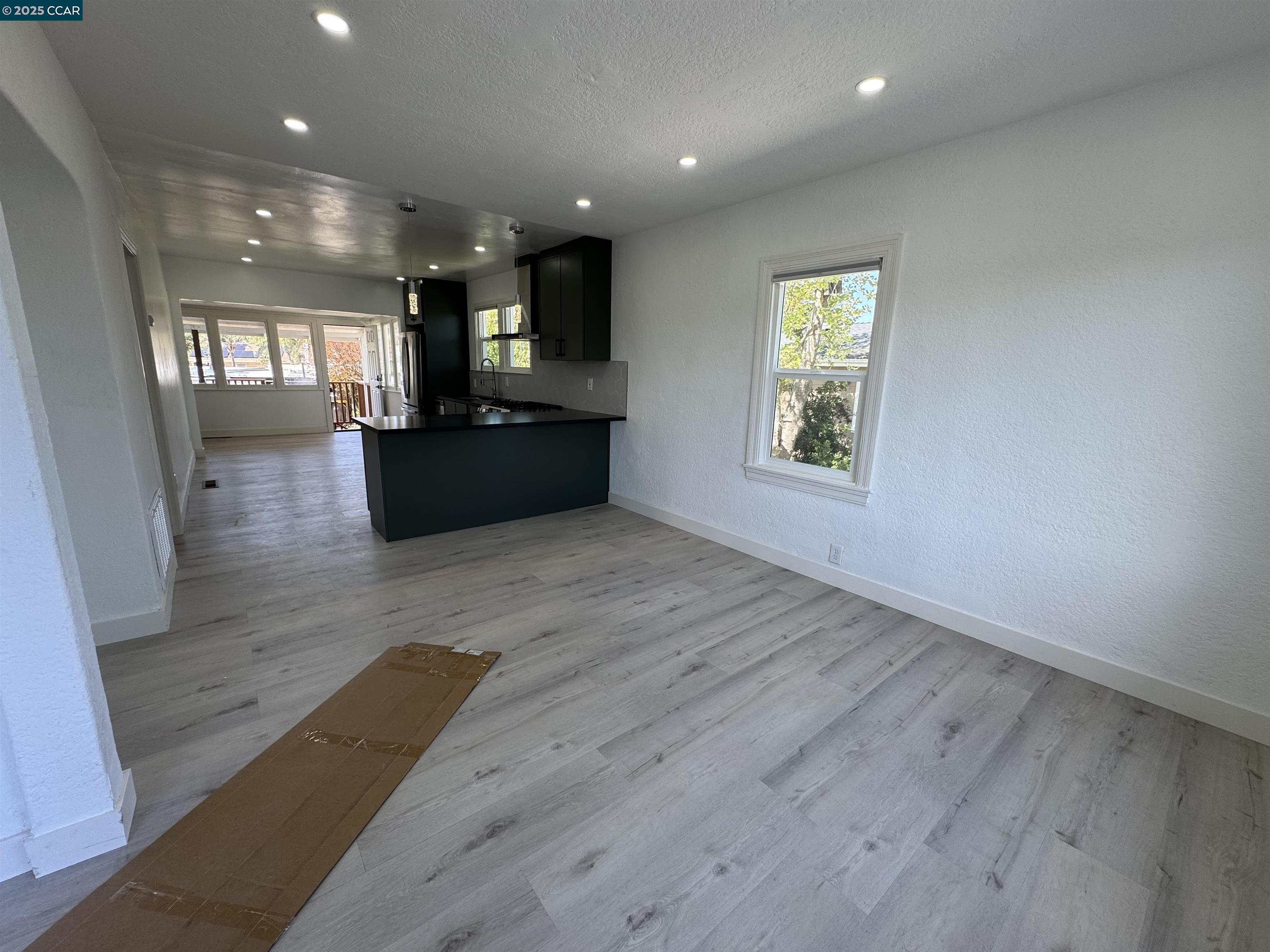 803 Vine Ave, Martinez, California 94553, 3 Bedrooms Bedrooms, 7 Rooms Rooms,2 BathroomsBathrooms,Residential Lease,For Rent,803 Vine Ave,41093281