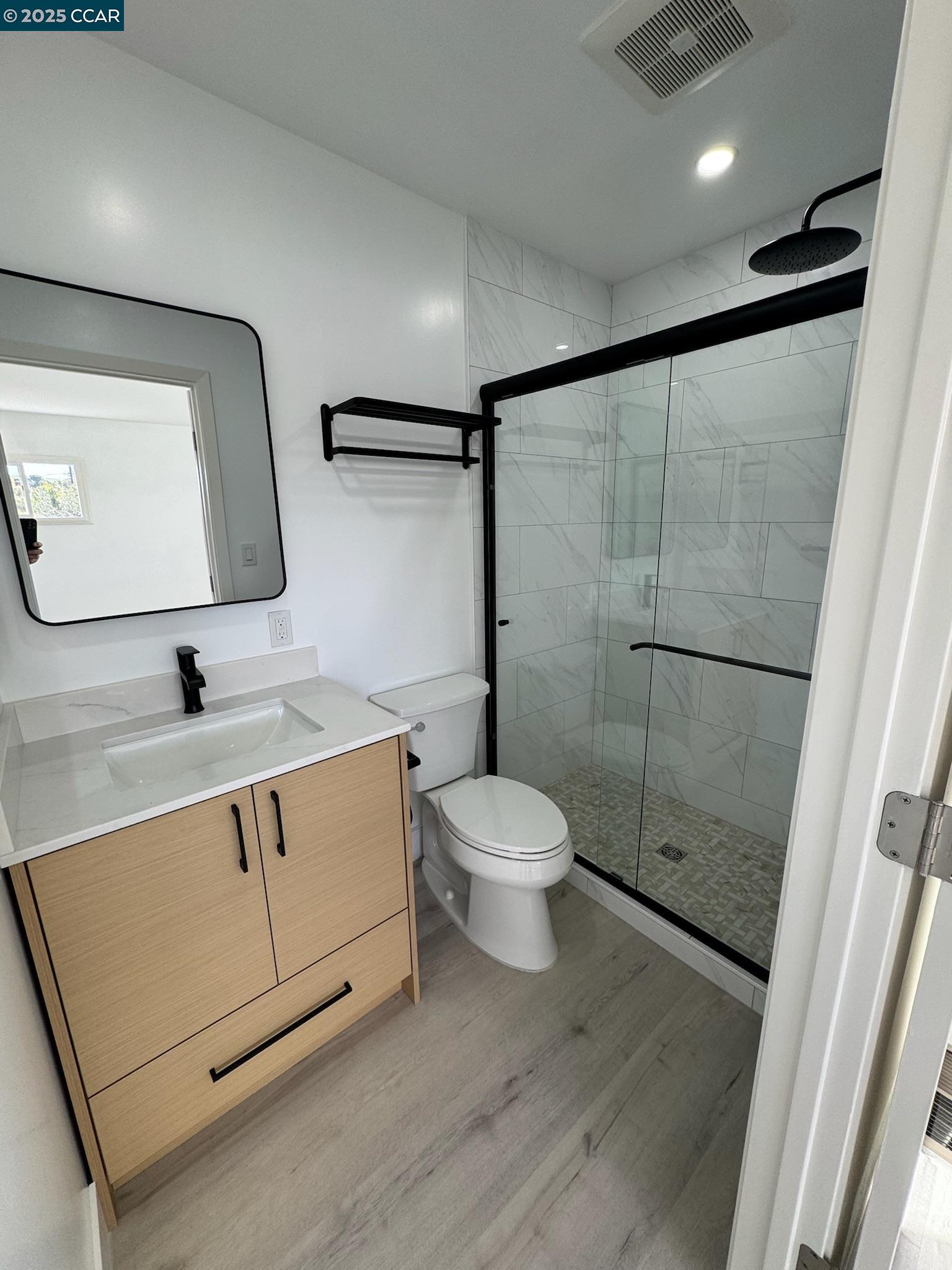 803 Vine Ave, Martinez, California 94553, 3 Bedrooms Bedrooms, 7 Rooms Rooms,2 BathroomsBathrooms,Residential Lease,For Rent,803 Vine Ave,41093281