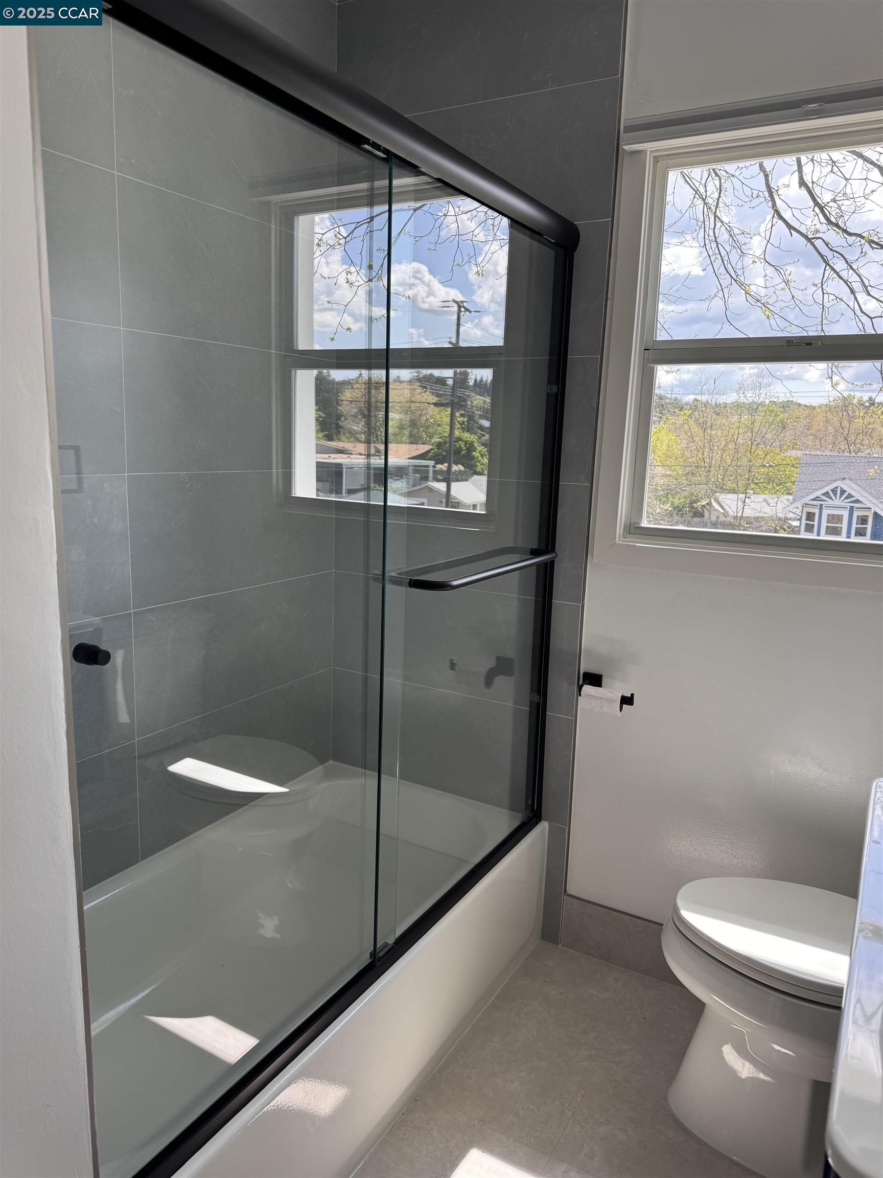 803 Vine Ave, Martinez, California 94553, 3 Bedrooms Bedrooms, 7 Rooms Rooms,2 BathroomsBathrooms,Residential Lease,For Rent,803 Vine Ave,41093281