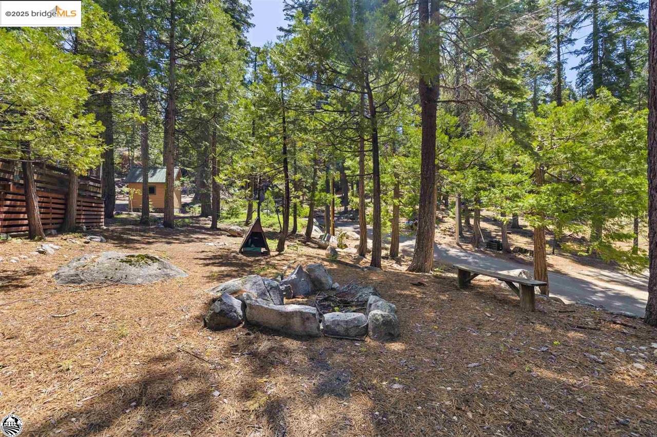 Detail Gallery Image 2 of 21 For 177 Sugarpine, Pinecrest,  CA 95364 - 2 Beds | 1/1 Baths