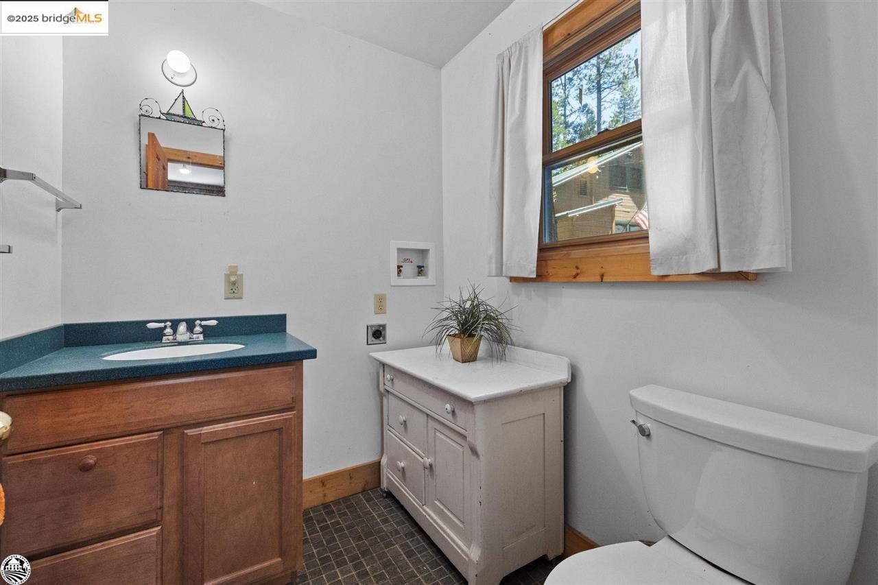 Detail Gallery Image 12 of 21 For 177 Sugarpine, Pinecrest,  CA 95364 - 2 Beds | 1/1 Baths