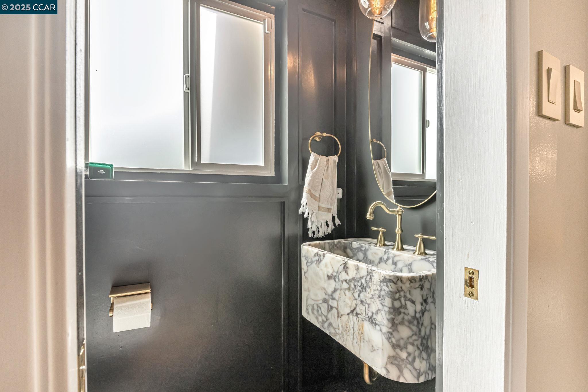Detail Gallery Image 22 of 56 For 2444 Aarles Ct, Walnut Creek,  CA 94598 - 5 Beds | 2/1 Baths