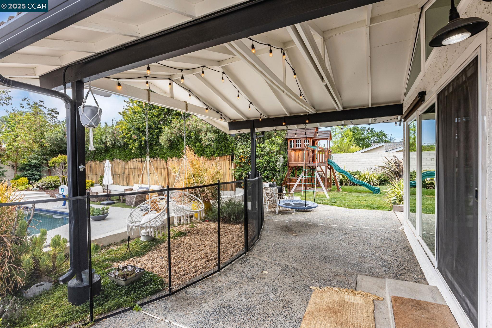 Detail Gallery Image 48 of 56 For 2444 Aarles Ct, Walnut Creek,  CA 94598 - 5 Beds | 2/1 Baths