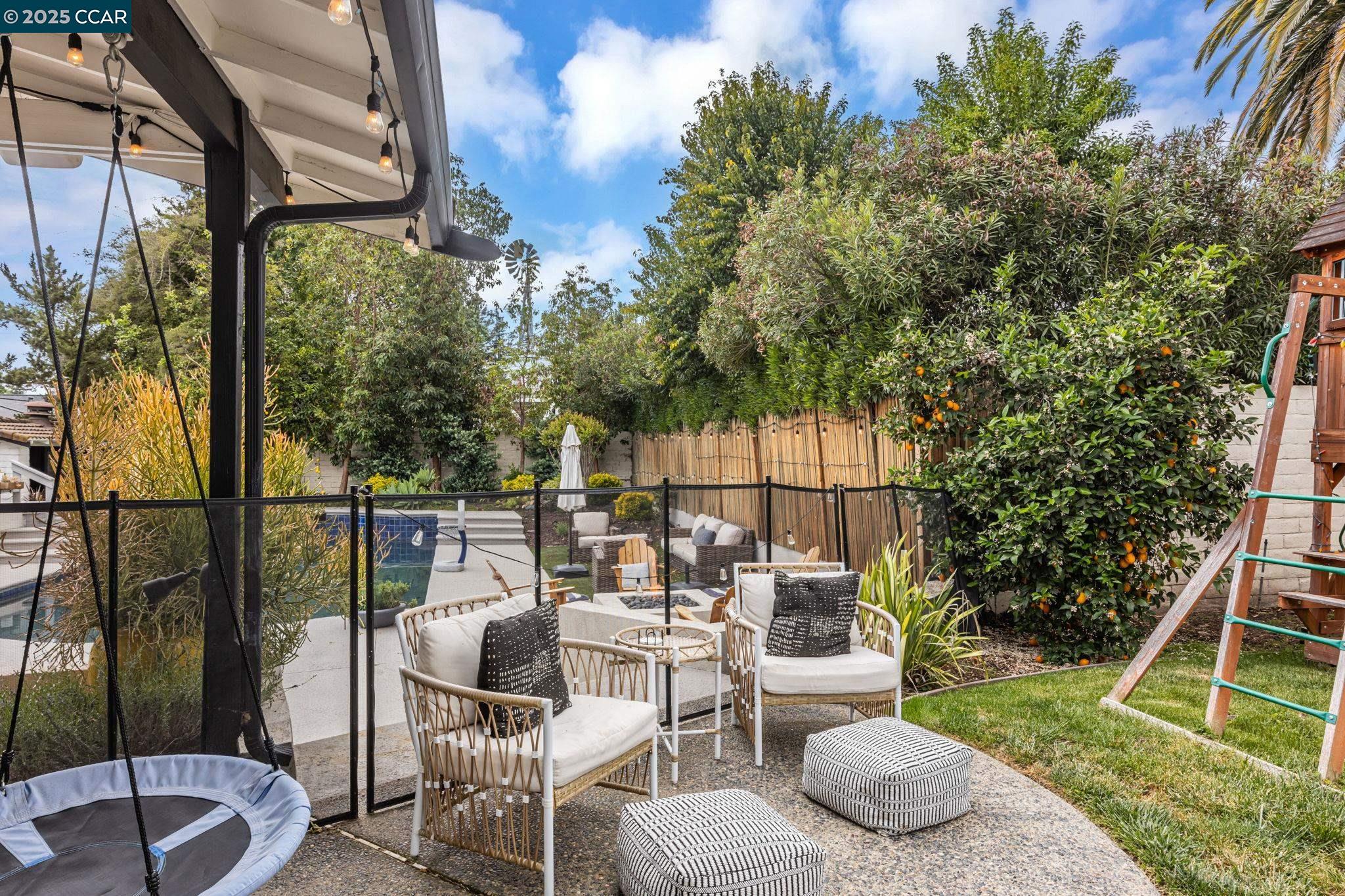 Detail Gallery Image 49 of 56 For 2444 Aarles Ct, Walnut Creek,  CA 94598 - 5 Beds | 2/1 Baths