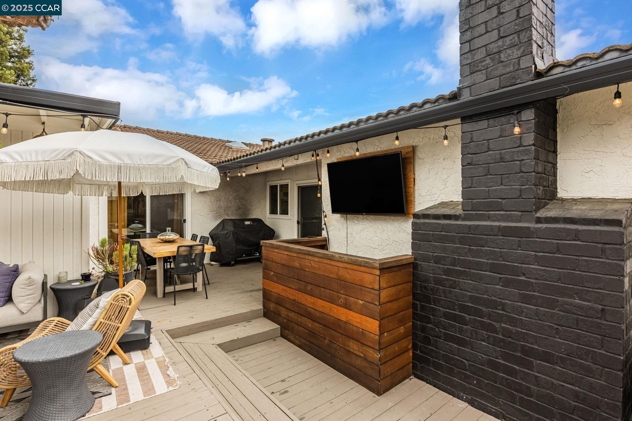 Detail Gallery Image 51 of 56 For 2444 Aarles Ct, Walnut Creek,  CA 94598 - 5 Beds | 2/1 Baths