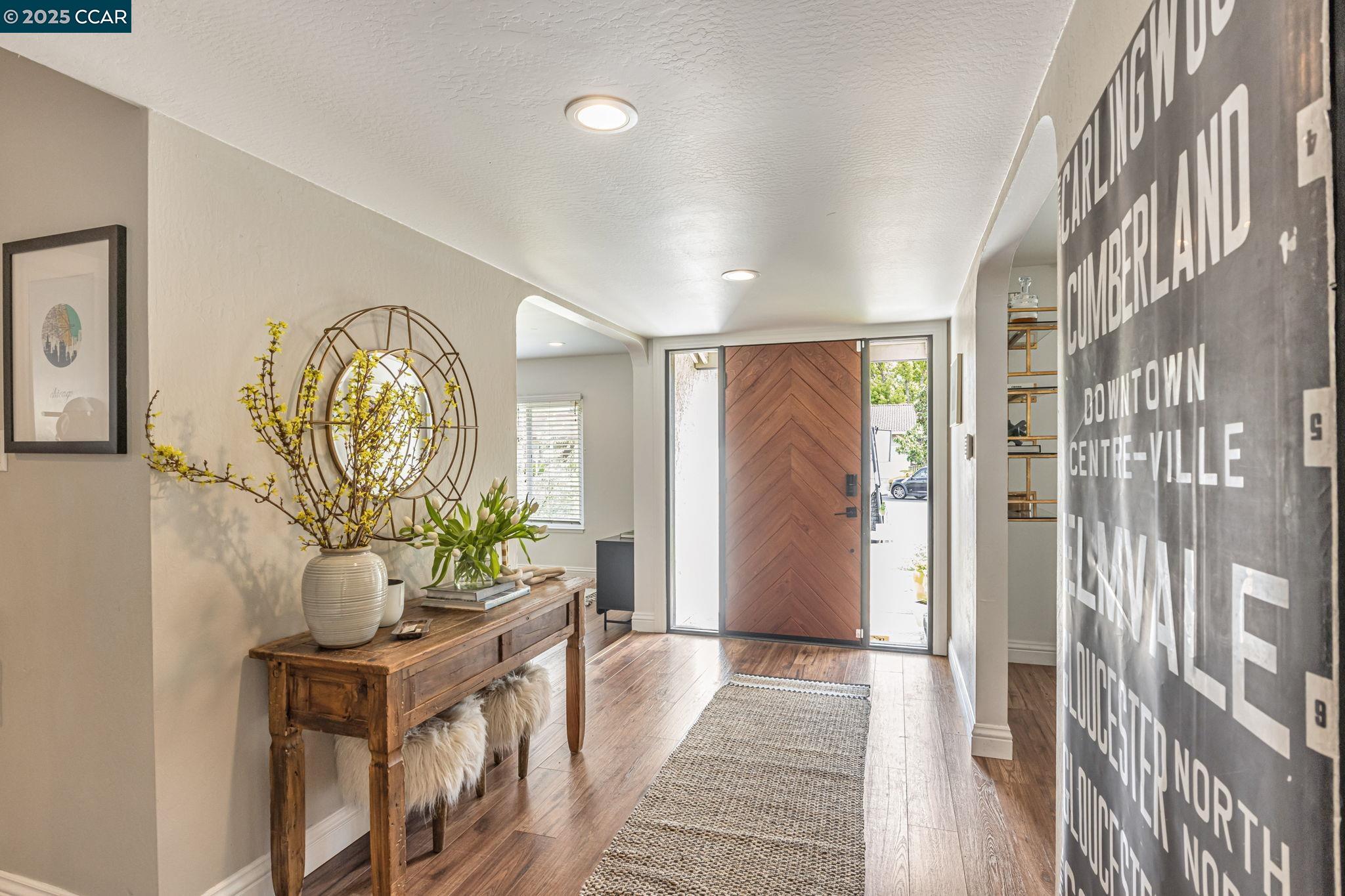 Detail Gallery Image 5 of 56 For 2444 Aarles Ct, Walnut Creek,  CA 94598 - 5 Beds | 2/1 Baths