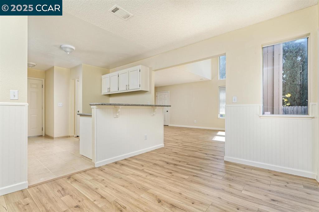 Detail Gallery Image 3 of 45 For 4301 Beechnut Ln, Oakley,  CA 94561 - 3 Beds | 2/1 Baths