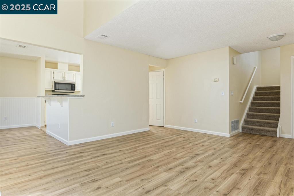 Detail Gallery Image 4 of 45 For 4301 Beechnut Ln, Oakley,  CA 94561 - 3 Beds | 2/1 Baths