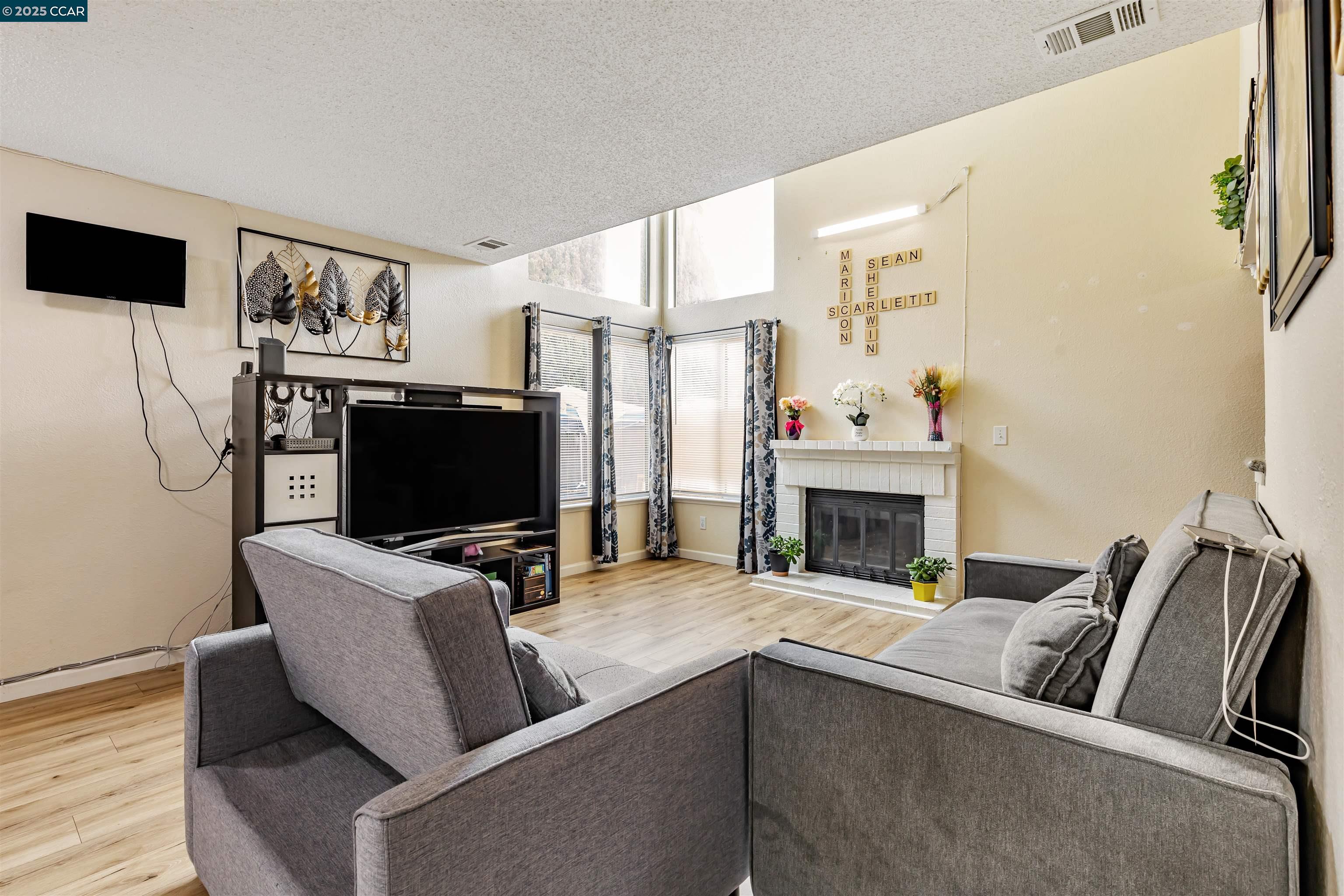 Detail Gallery Image 32 of 45 For 4301 Beechnut Ln, Oakley,  CA 94561 - 3 Beds | 2/1 Baths