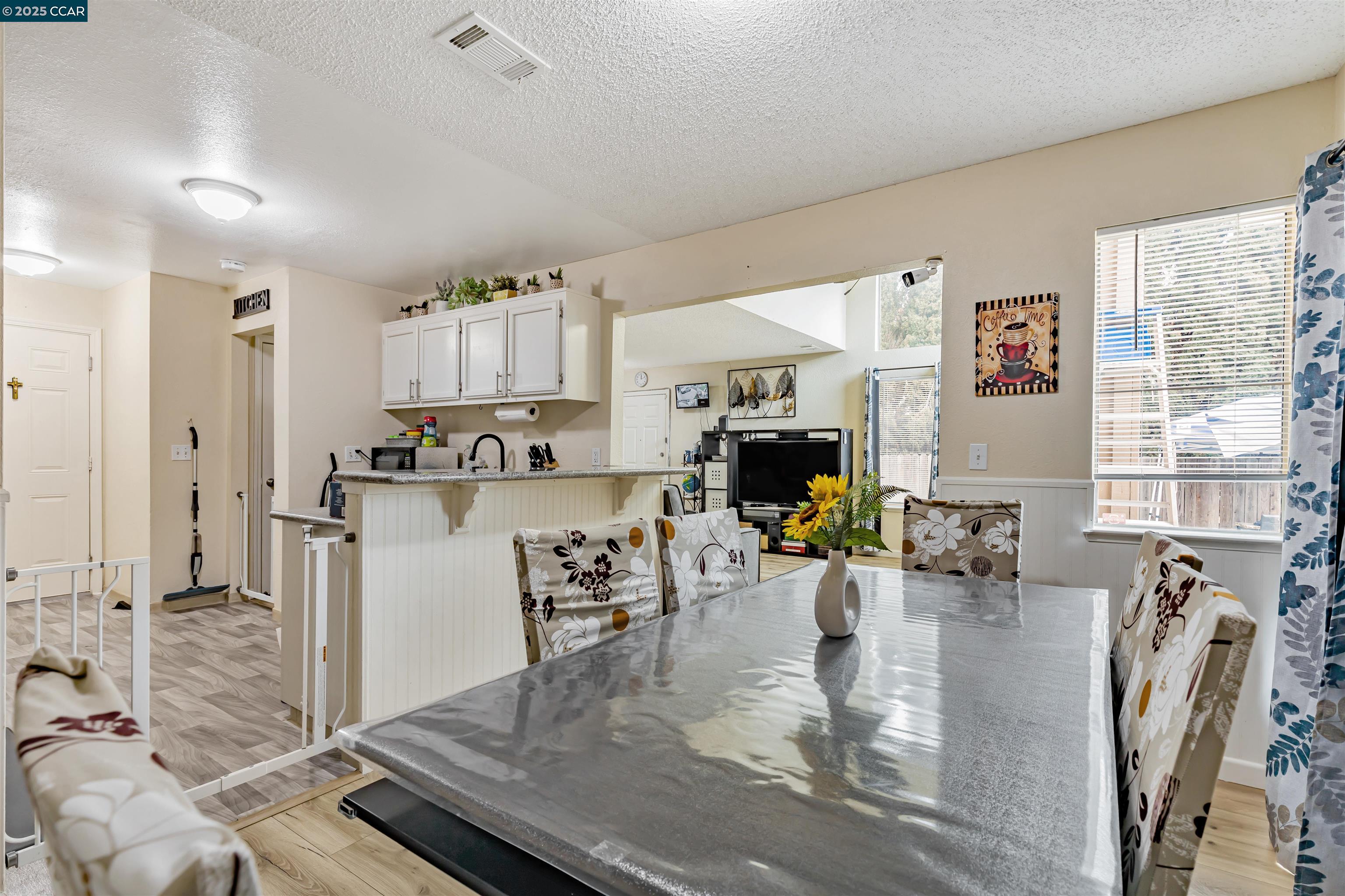 Detail Gallery Image 38 of 45 For 4301 Beechnut Ln, Oakley,  CA 94561 - 3 Beds | 2/1 Baths
