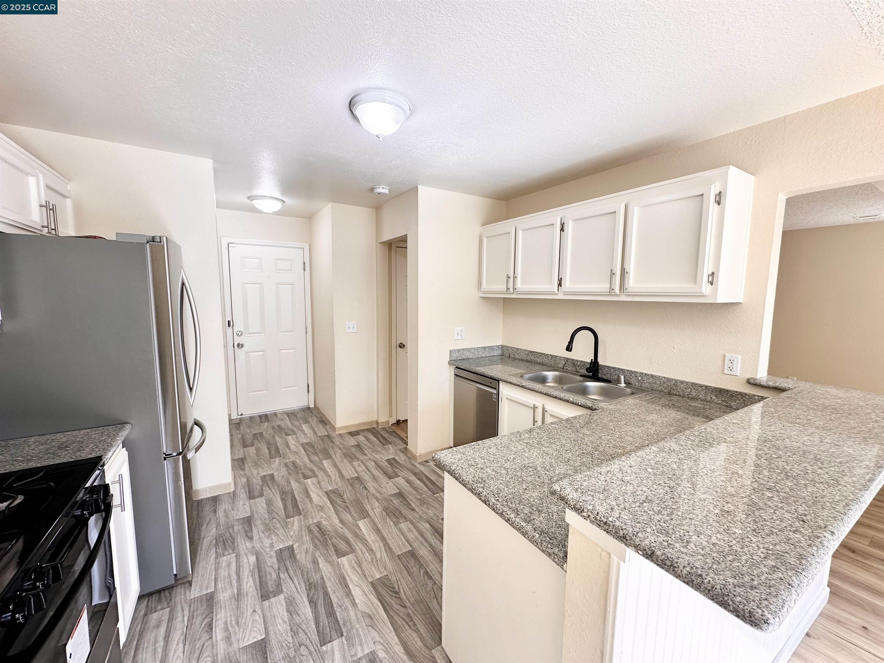 Detail Gallery Image 9 of 45 For 4301 Beechnut Ln, Oakley,  CA 94561 - 3 Beds | 2/1 Baths