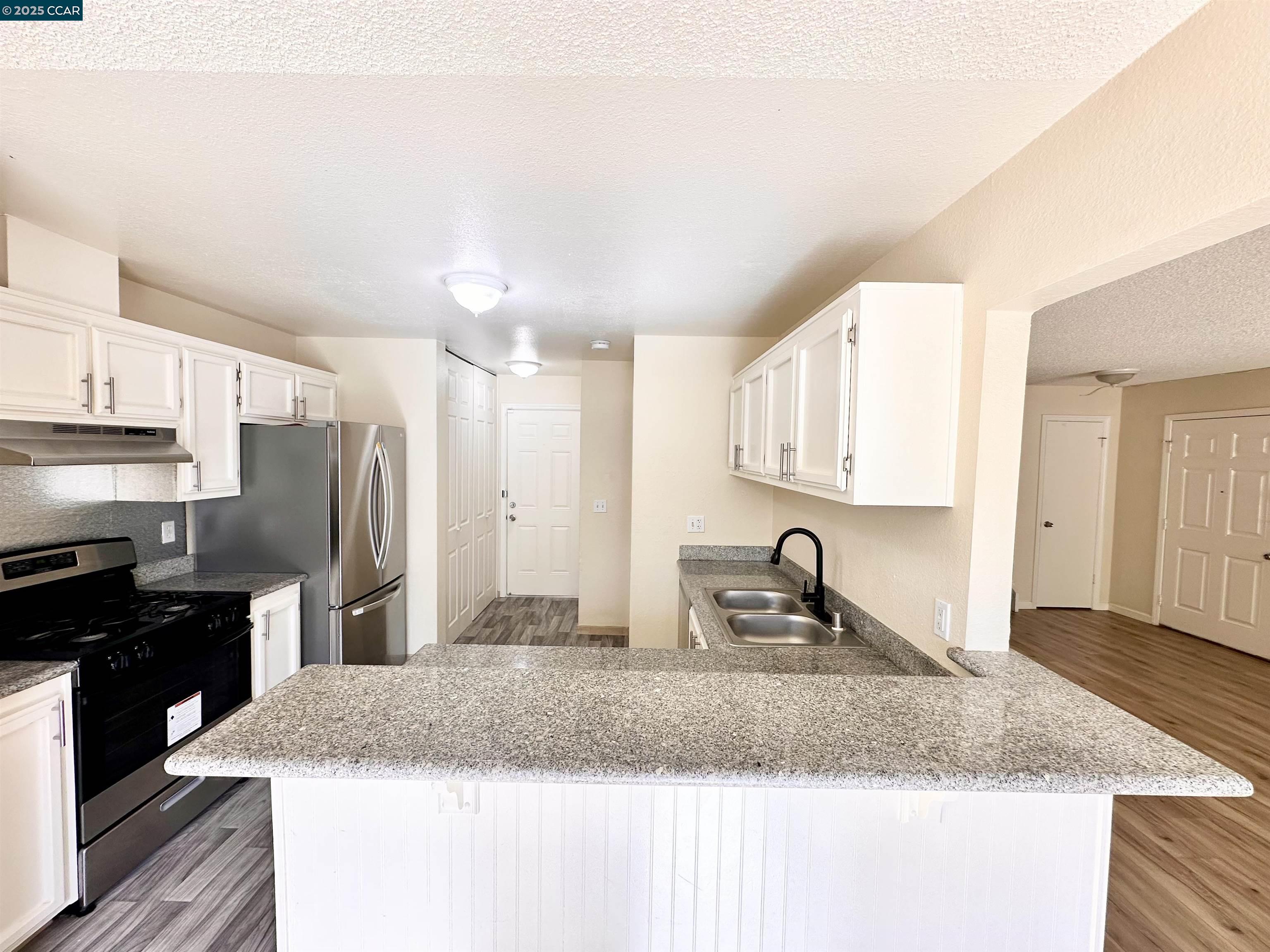 Detail Gallery Image 10 of 45 For 4301 Beechnut Ln, Oakley,  CA 94561 - 3 Beds | 2/1 Baths