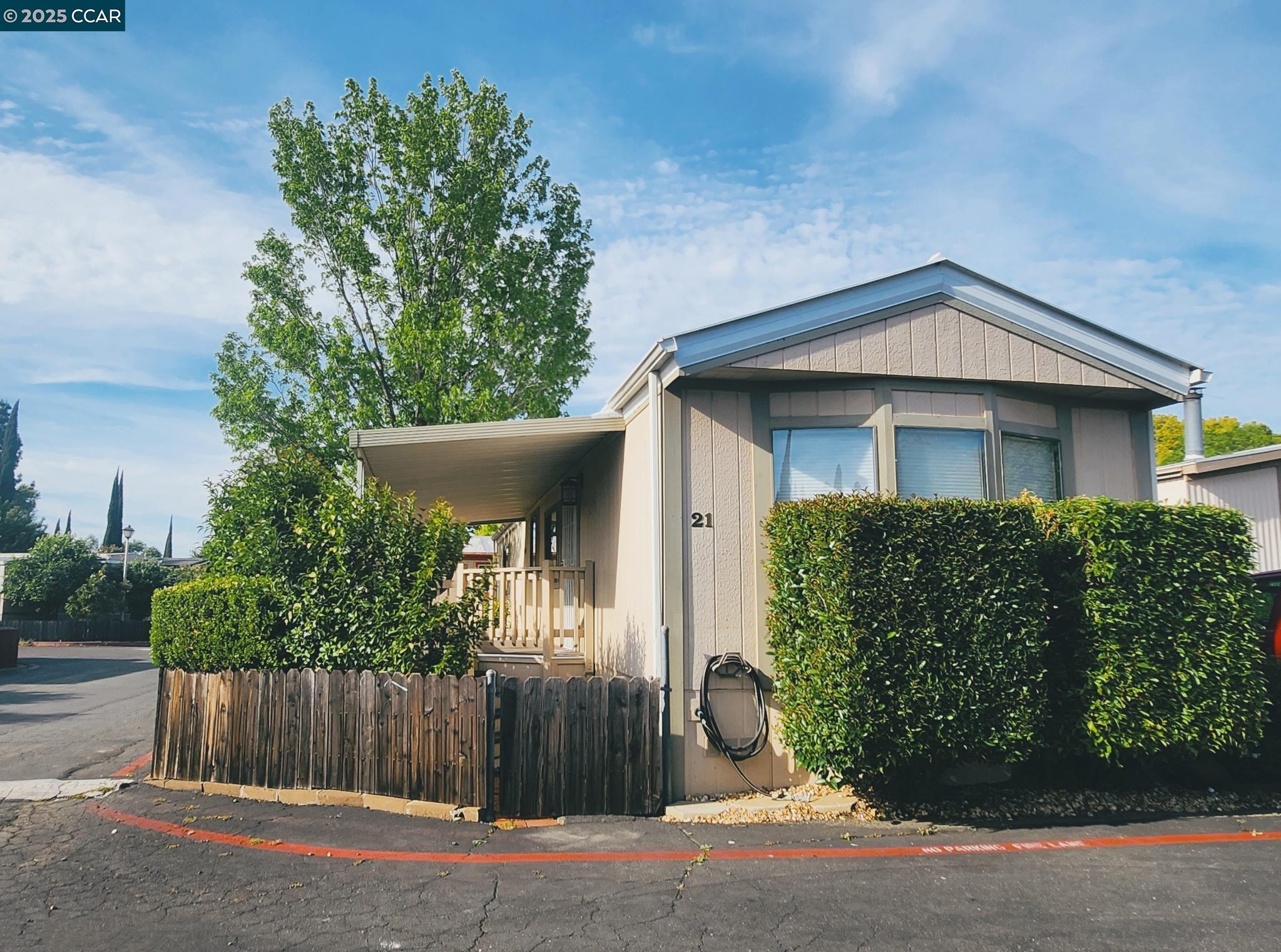 Detail Gallery Image 1 of 1 For 21 Sunset Dr #21,  Vacaville,  CA 95687 - 2 Beds | 2 Baths