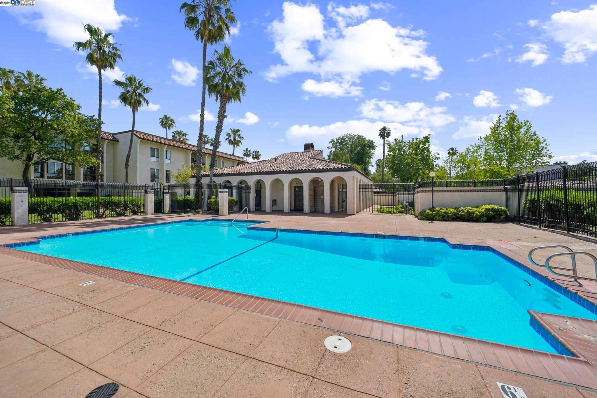 Detail Gallery Image 19 of 20 For 39887 Cedar Blvd #352,  Newark,  CA 94560 - 2 Beds | 2 Baths