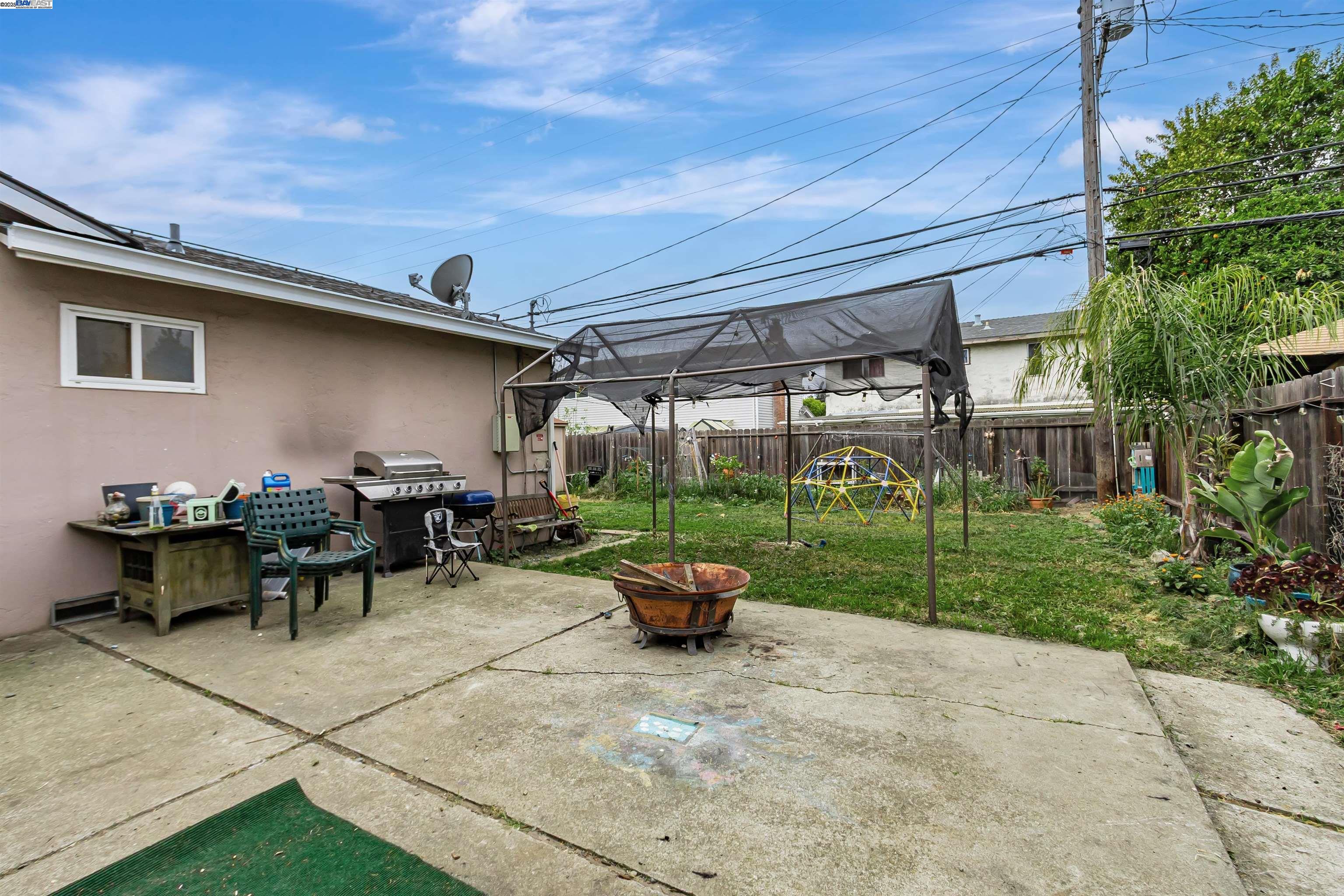 Detail Gallery Image 11 of 12 For 4975 Roeder Road, San Jose,  CA 95111 - 3 Beds | 1 Baths