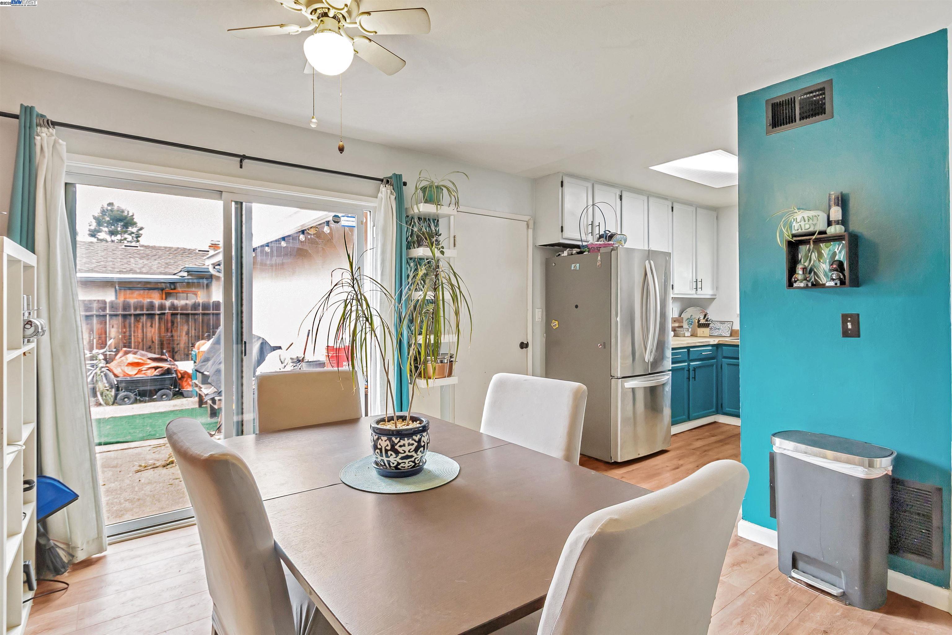 Detail Gallery Image 4 of 12 For 4975 Roeder Road, San Jose,  CA 95111 - 3 Beds | 1 Baths