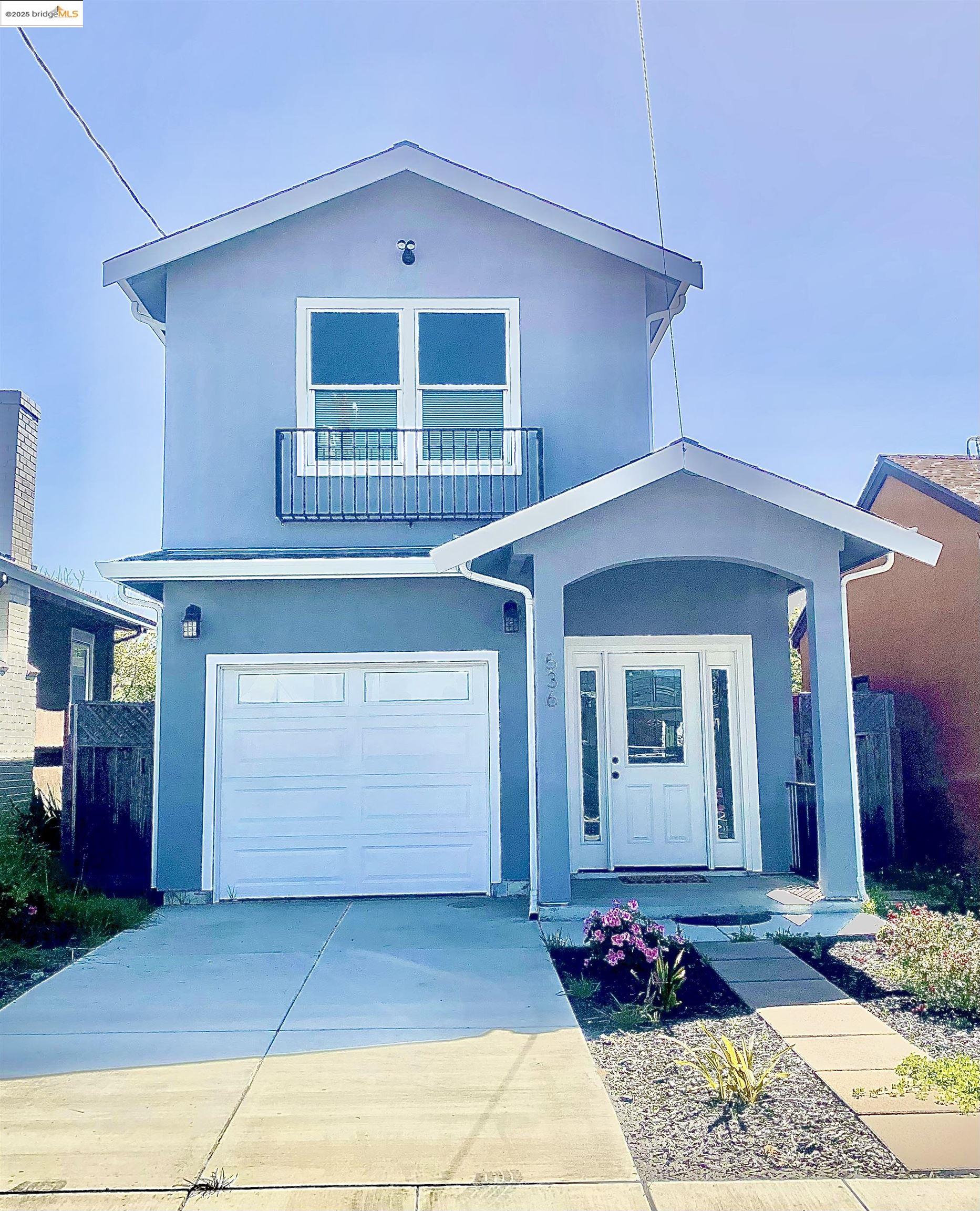 Detail Gallery Image 1 of 27 For 536 37th Street, Richmond,  CA 94805 - 3 Beds | 3 Baths