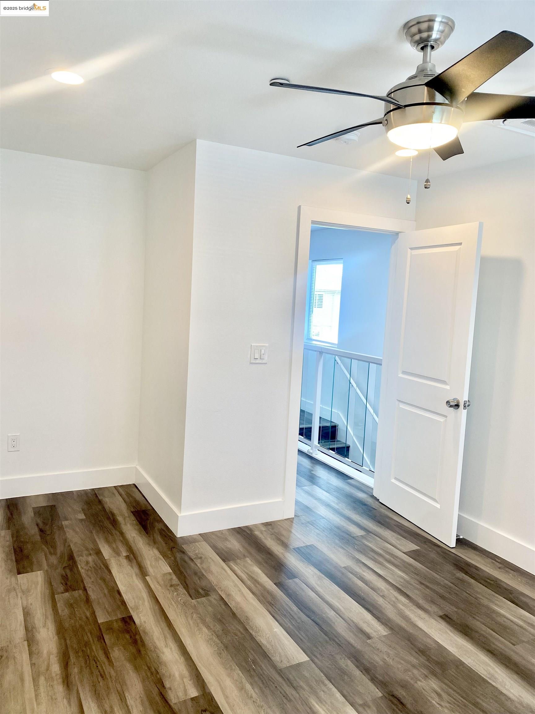 Detail Gallery Image 24 of 27 For 536 37th Street, Richmond,  CA 94805 - 3 Beds | 3 Baths