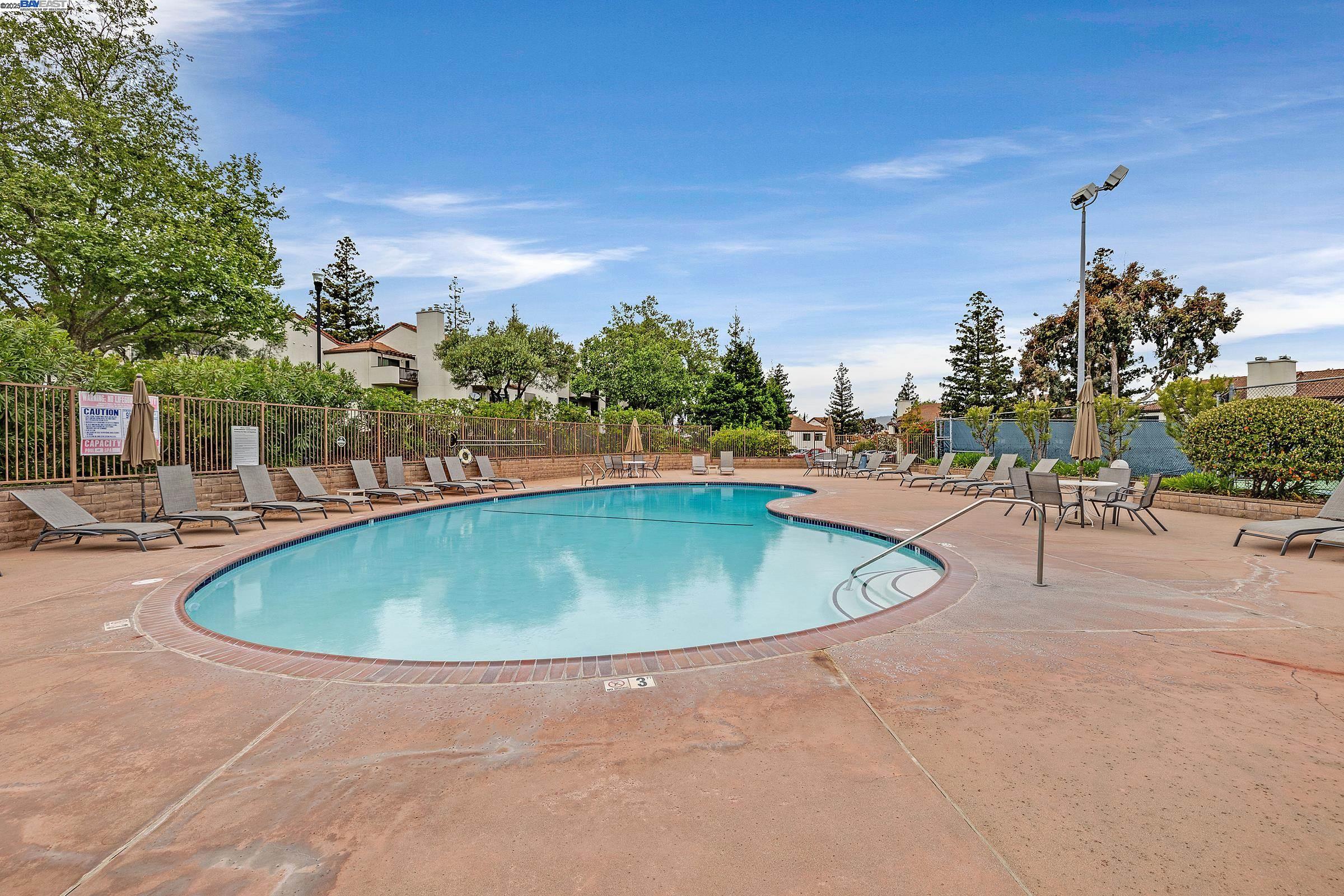 Detail Gallery Image 16 of 26 For 21109 Gary Dr #209,  Hayward,  CA 94546 - 1 Beds | 1 Baths