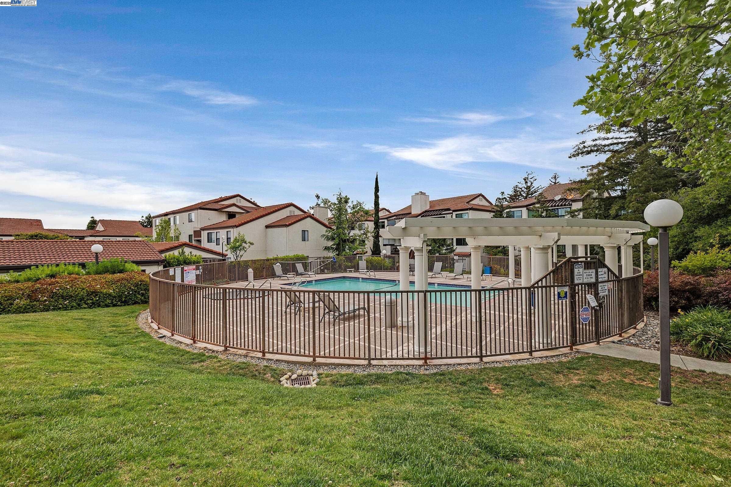 Detail Gallery Image 24 of 26 For 21109 Gary Dr #209,  Hayward,  CA 94546 - 1 Beds | 1 Baths