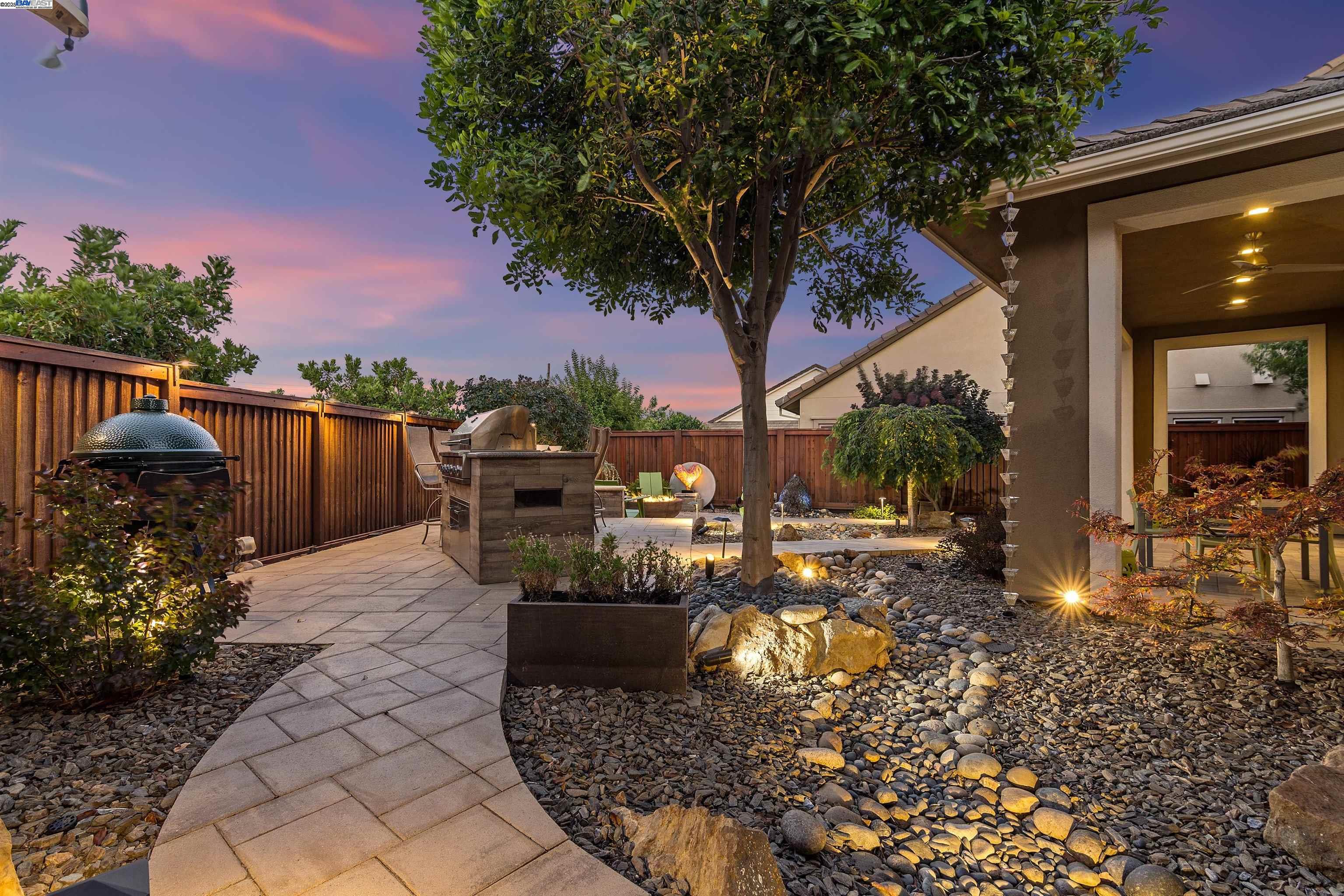 Detail Gallery Image 35 of 58 For 1835 Riesling Cir, Brentwood,  CA 94513 - 2 Beds | 2 Baths