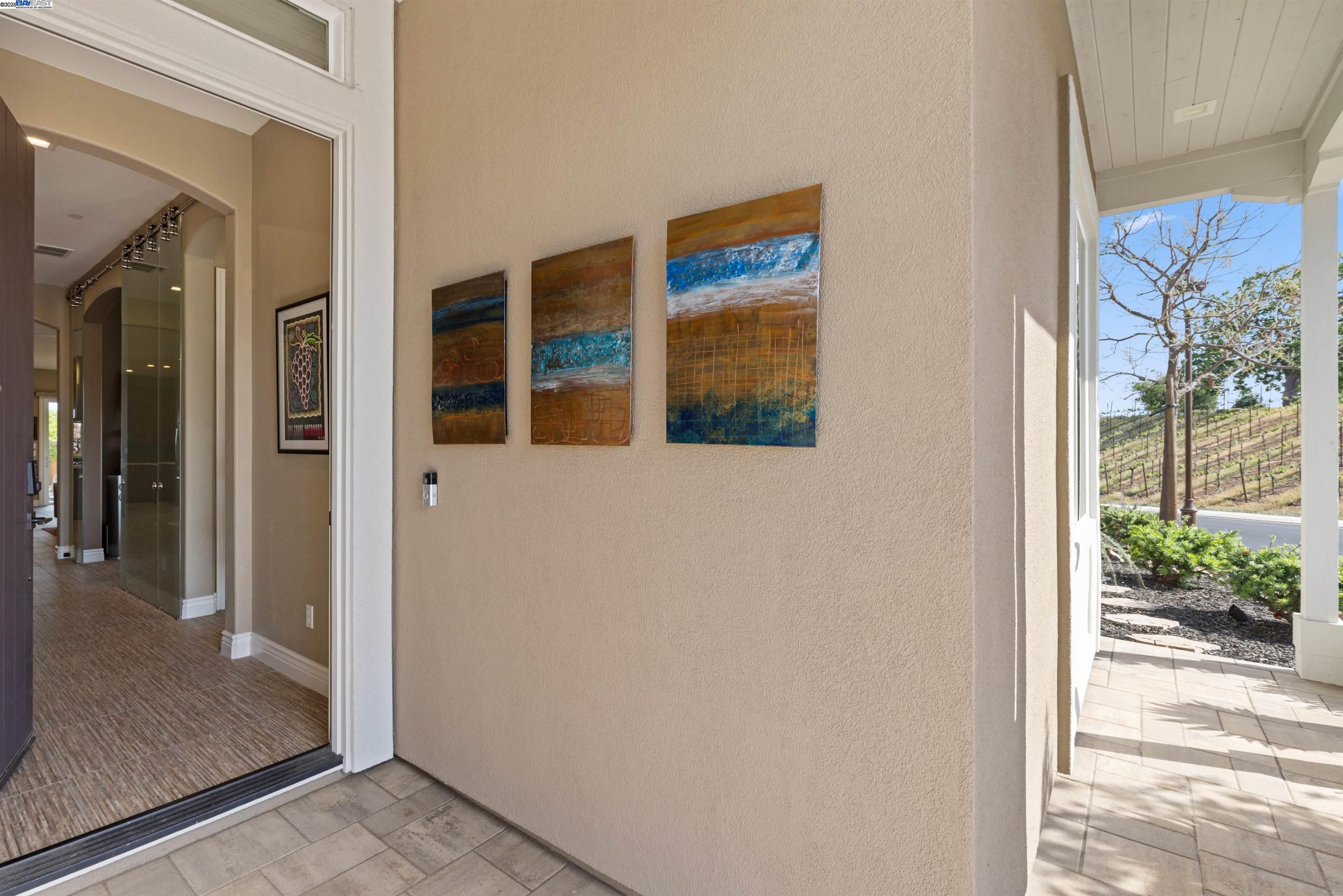 Detail Gallery Image 5 of 58 For 1835 Riesling Cir, Brentwood,  CA 94513 - 2 Beds | 2 Baths