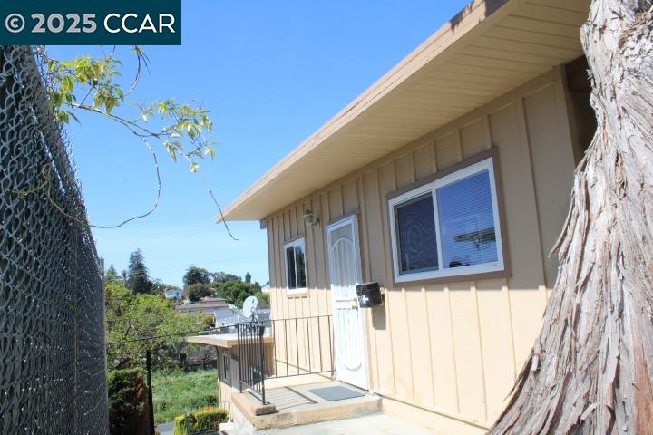Detail Gallery Image 14 of 20 For 527 Vaqueros Ave #B,  Rodeo,  CA 94572 - 2 Beds | 1 Baths