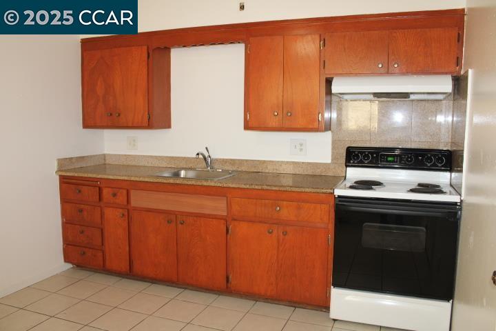 Detail Gallery Image 5 of 20 For 527 Vaqueros Ave #B,  Rodeo,  CA 94572 - 2 Beds | 1 Baths
