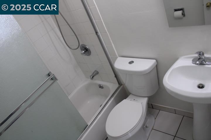 Detail Gallery Image 10 of 20 For 527 Vaqueros Ave #B,  Rodeo,  CA 94572 - 2 Beds | 1 Baths