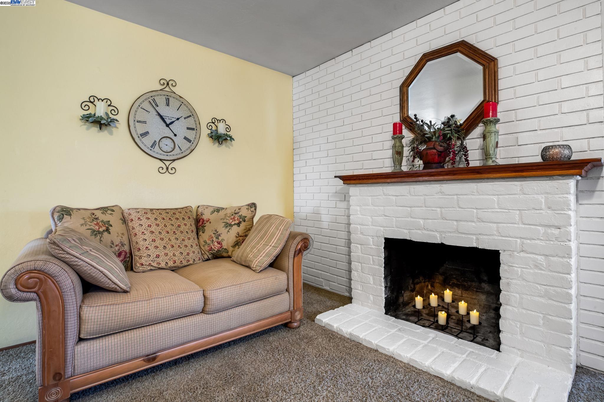 Detail Gallery Image 10 of 42 For 6673 Mirabeau Dr, Newark,  CA 94560 - 3 Beds | 2 Baths