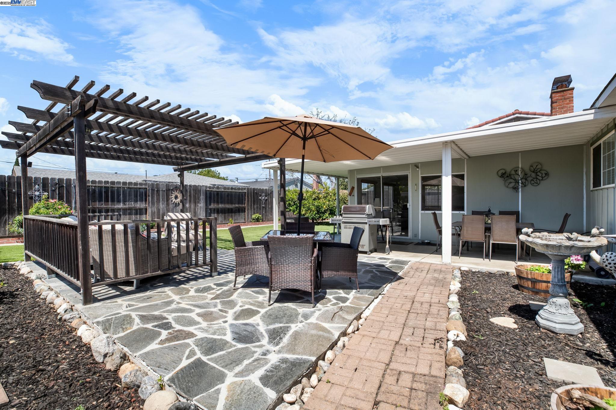 Detail Gallery Image 35 of 42 For 6673 Mirabeau Dr, Newark,  CA 94560 - 3 Beds | 2 Baths