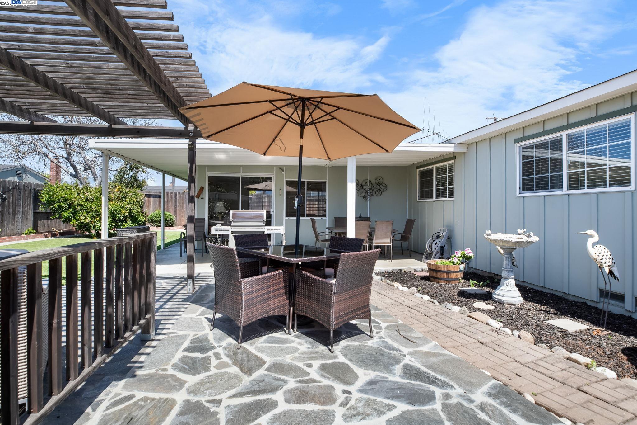 Detail Gallery Image 36 of 42 For 6673 Mirabeau Dr, Newark,  CA 94560 - 3 Beds | 2 Baths