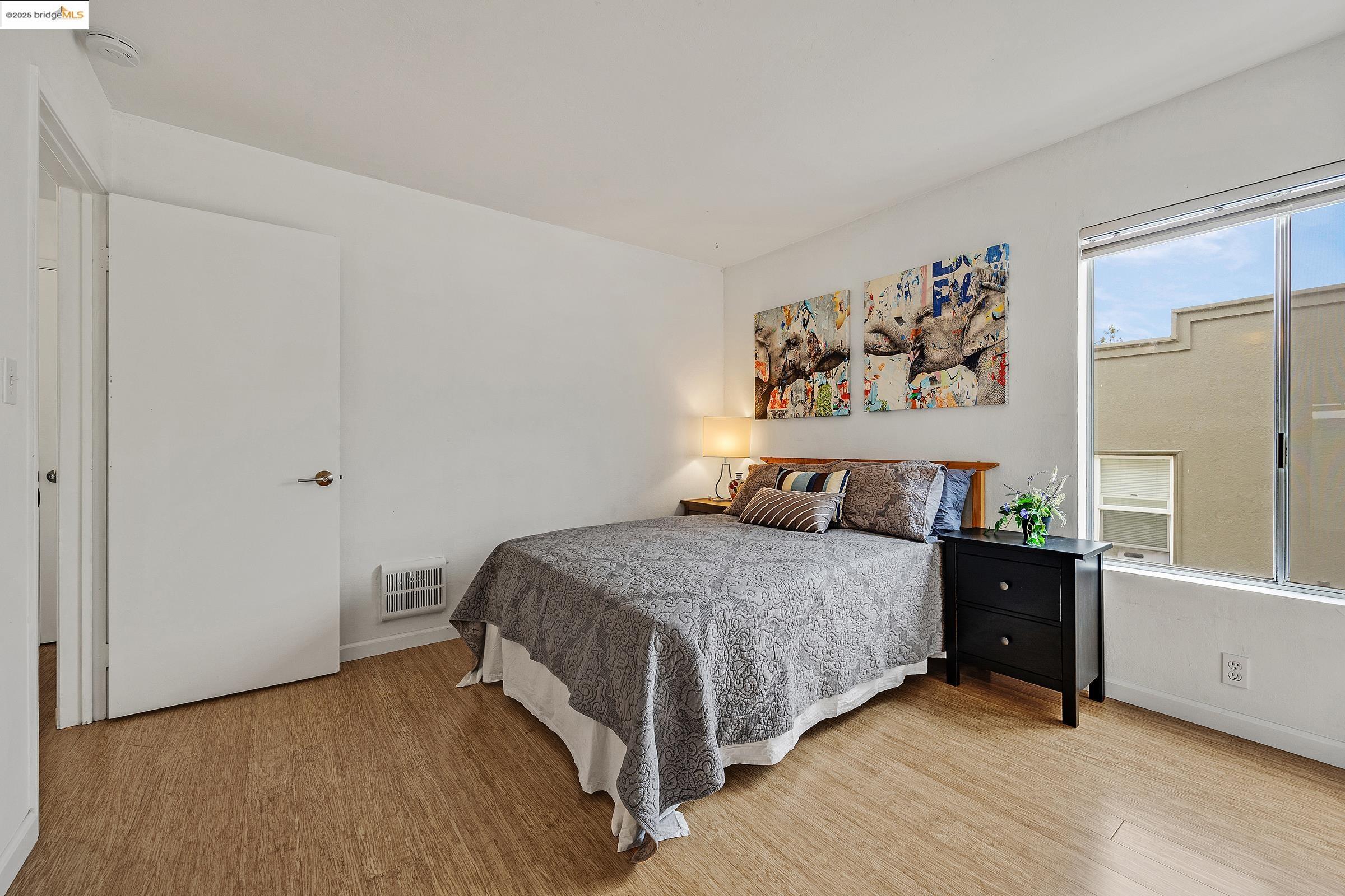 Detail Gallery Image 23 of 35 For 2201 Virginia Street #006,  Berkeley,  CA 94709-1643 - 1 Beds | 1 Baths