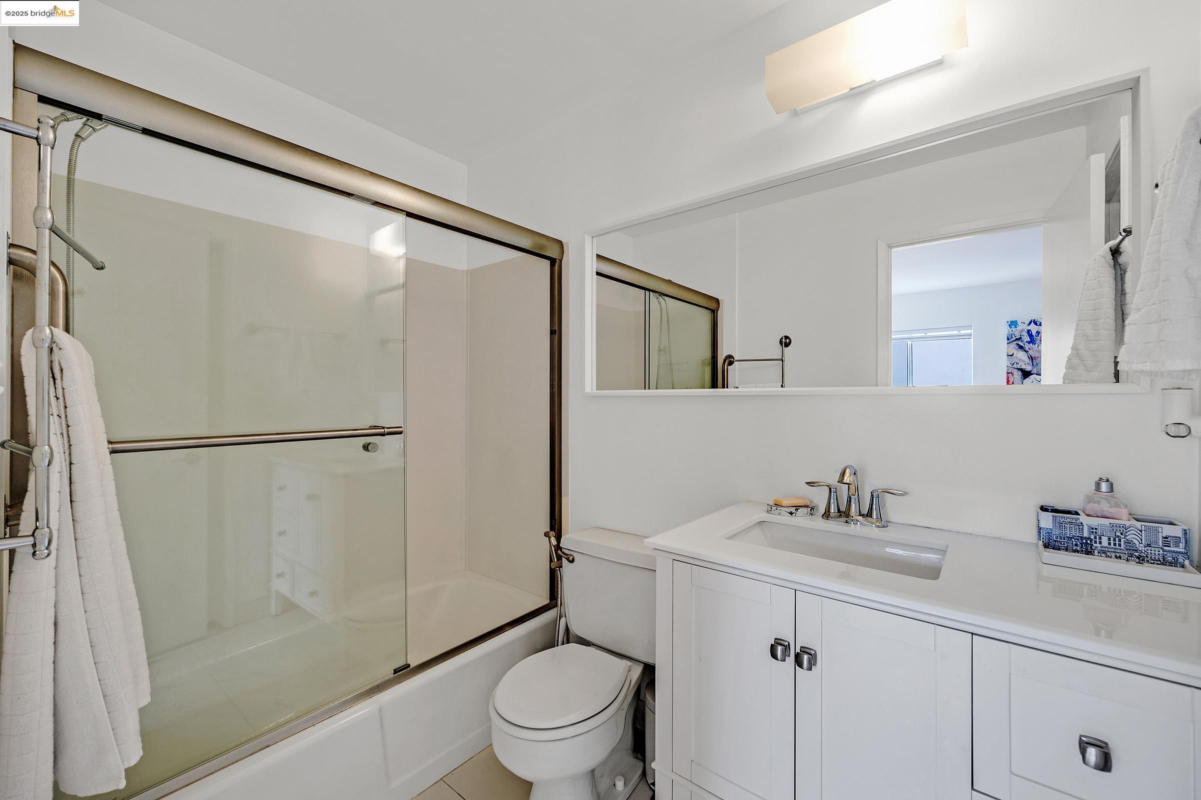 Detail Gallery Image 27 of 35 For 2201 Virginia Street #006,  Berkeley,  CA 94709-1643 - 1 Beds | 1 Baths