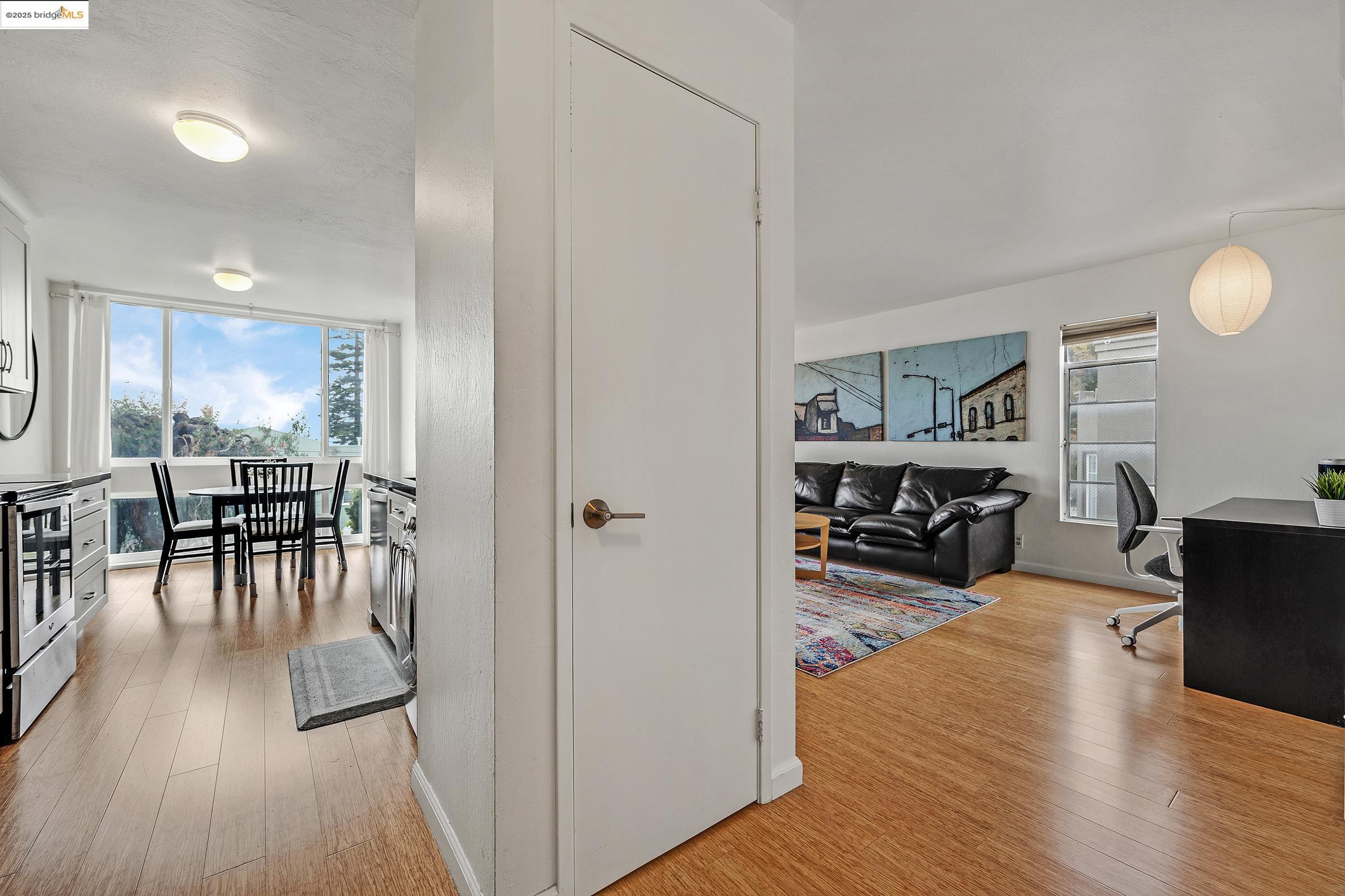 Detail Gallery Image 10 of 35 For 2201 Virginia Street #006,  Berkeley,  CA 94709-1643 - 1 Beds | 1 Baths
