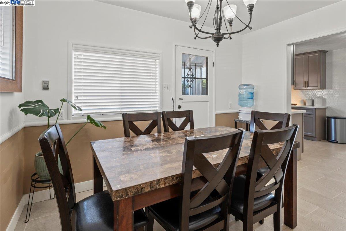 Detail Gallery Image 16 of 34 For 21953 Ada St, Castro Valley,  CA 94546 - 3 Beds | 1/1 Baths