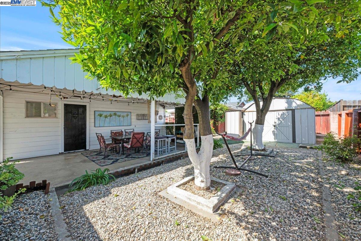 Detail Gallery Image 34 of 34 For 21953 Ada St, Castro Valley,  CA 94546 - 3 Beds | 1/1 Baths