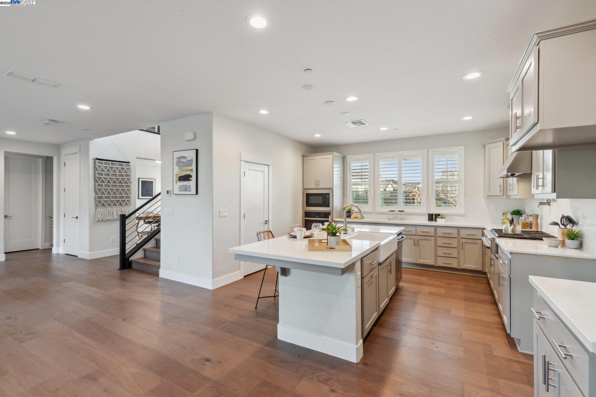 Detail Gallery Image 11 of 51 For 2569 Cordelia Ln, Tracy,  CA 95377 - 5 Beds | 3/1 Baths