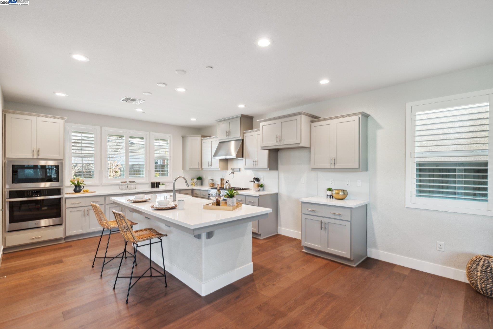 Detail Gallery Image 14 of 51 For 2569 Cordelia Ln, Tracy,  CA 95377 - 5 Beds | 3/1 Baths