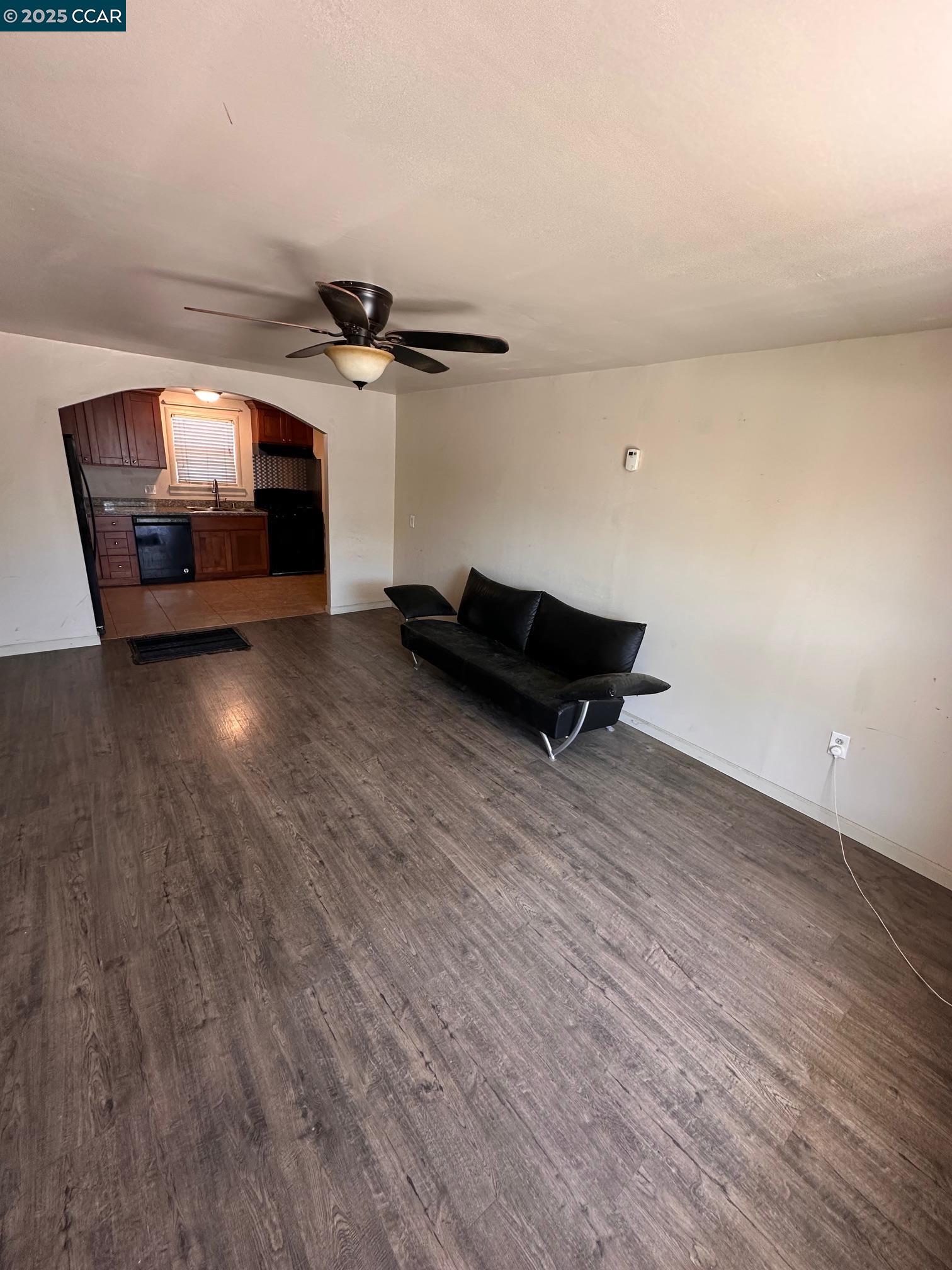 129 E 7Th St, Antioch, California 94509, 2 Bedrooms Bedrooms, 5 Rooms Rooms,1 BathroomBathrooms,Residential Lease,For Rent,129 E 7Th St,41093358