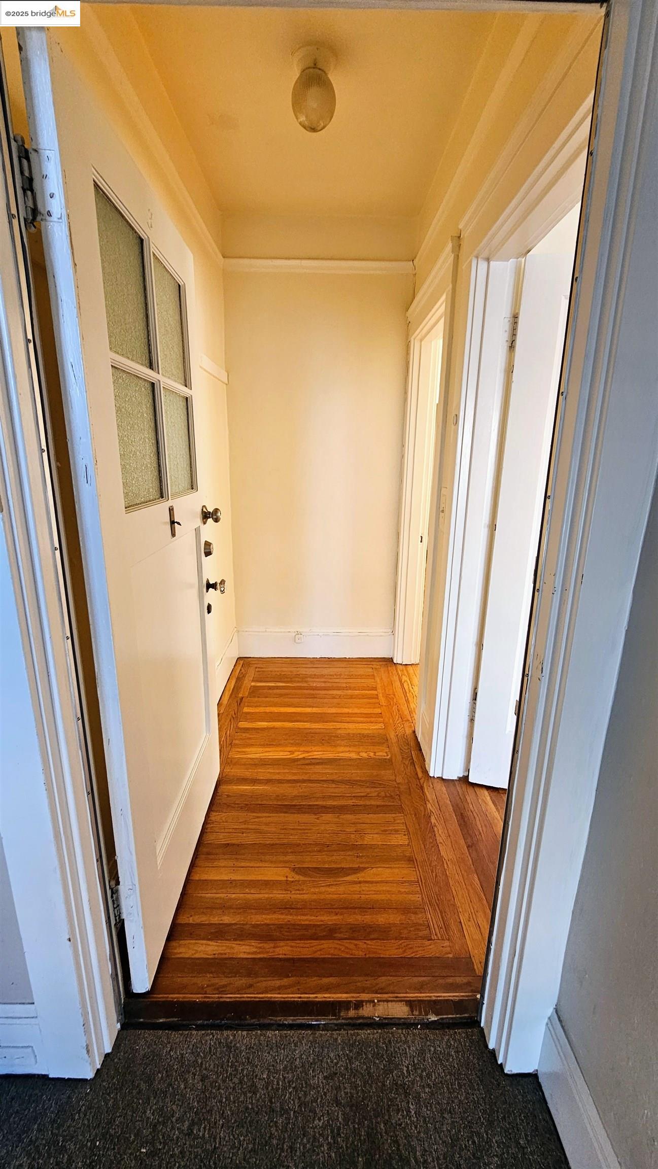 1342 Lakeshore Ave # 3, Oakland, California 94606, 1 Bedroom Bedrooms, 5 Rooms Rooms,1 BathroomBathrooms,Residential Lease,For Rent,1342 Lakeshore Ave # 3,41093361
