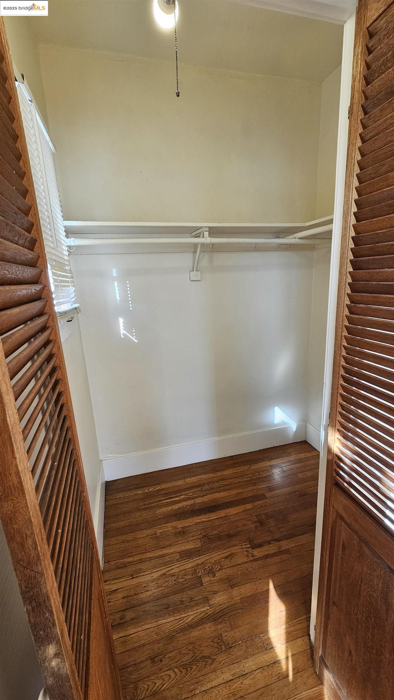 1342 Lakeshore Ave # 3, Oakland, California 94606, 1 Bedroom Bedrooms, 5 Rooms Rooms,1 BathroomBathrooms,Residential Lease,For Rent,1342 Lakeshore Ave # 3,41093361