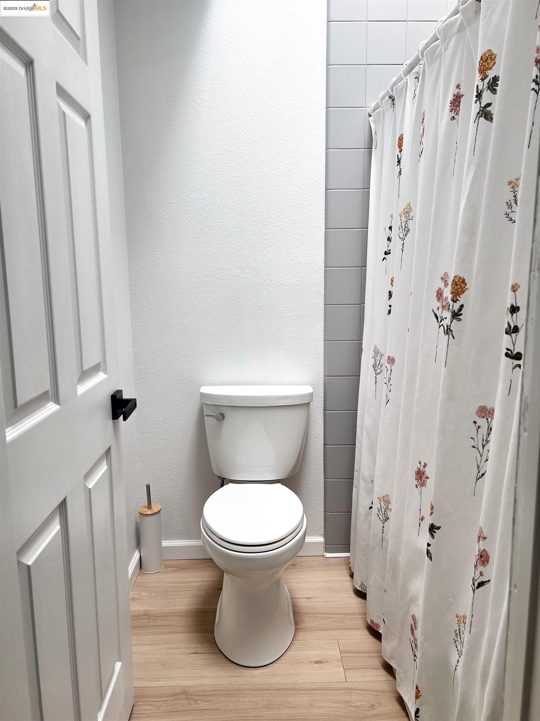 Detail Gallery Image 15 of 17 For 324 Lassen Dr, Lodi,  CA 95242 - 3 Beds | 2 Baths