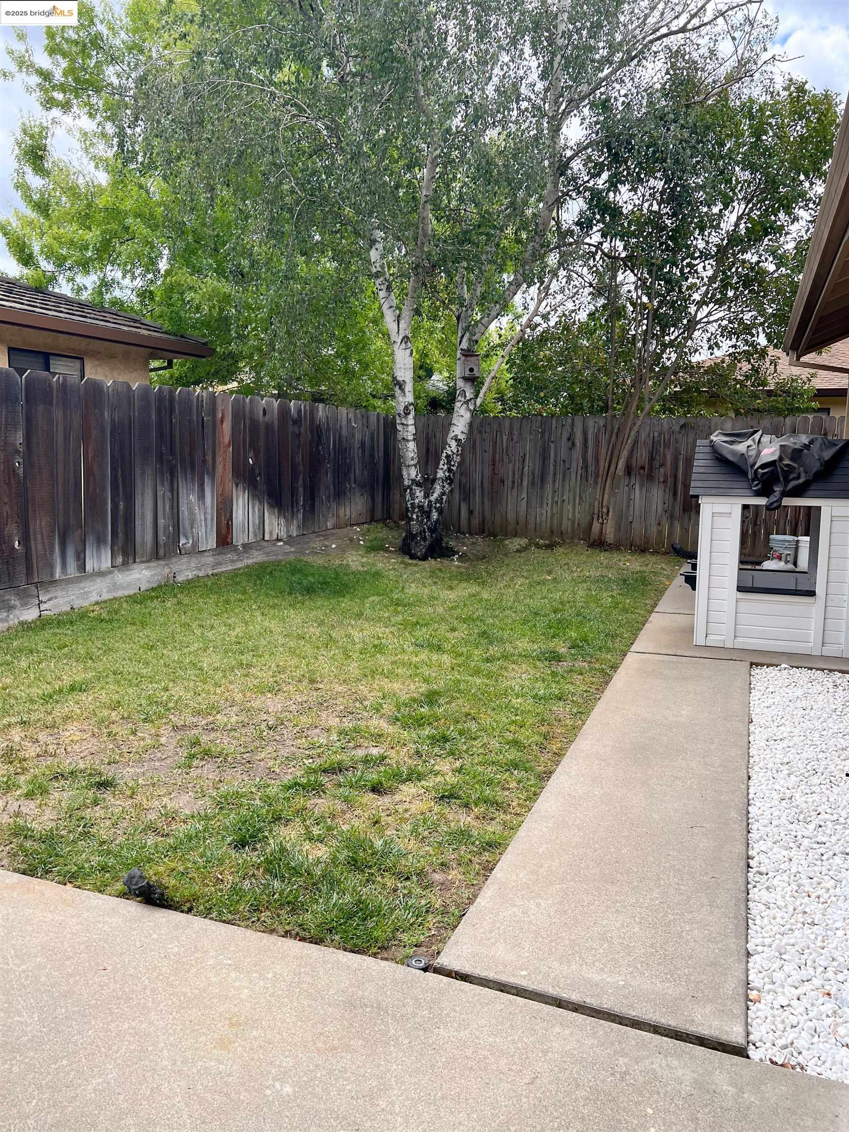 Detail Gallery Image 16 of 17 For 324 Lassen Dr, Lodi,  CA 95242 - 3 Beds | 2 Baths