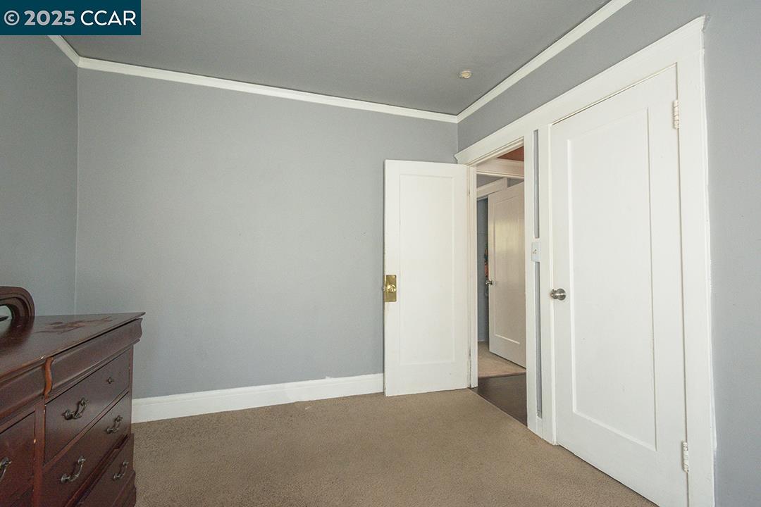 Detail Gallery Image 11 of 33 For 2007 57th Ave, Oakland,  CA 94621 - – Beds | – Baths