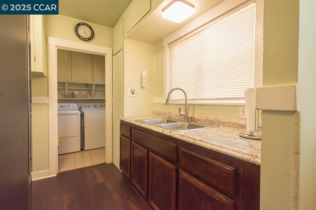 Detail Gallery Image 18 of 33 For 2007 57th Ave, Oakland,  CA 94621 - – Beds | – Baths