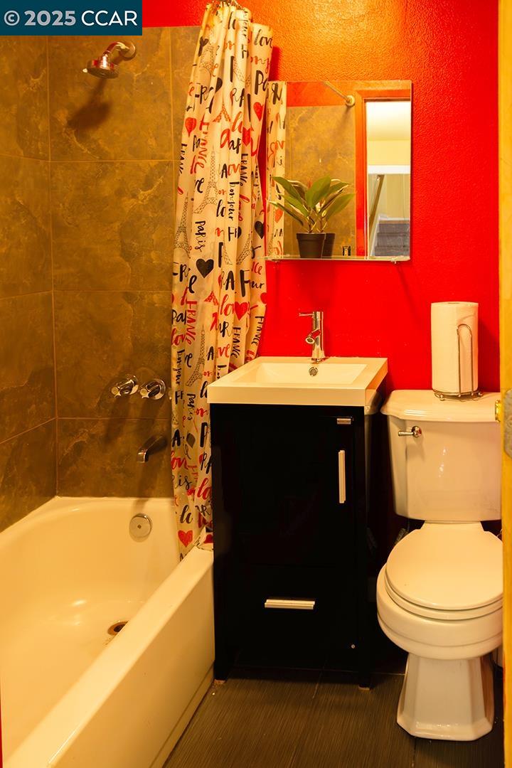 Detail Gallery Image 33 of 33 For 2007 57th Ave, Oakland,  CA 94621 - – Beds | – Baths