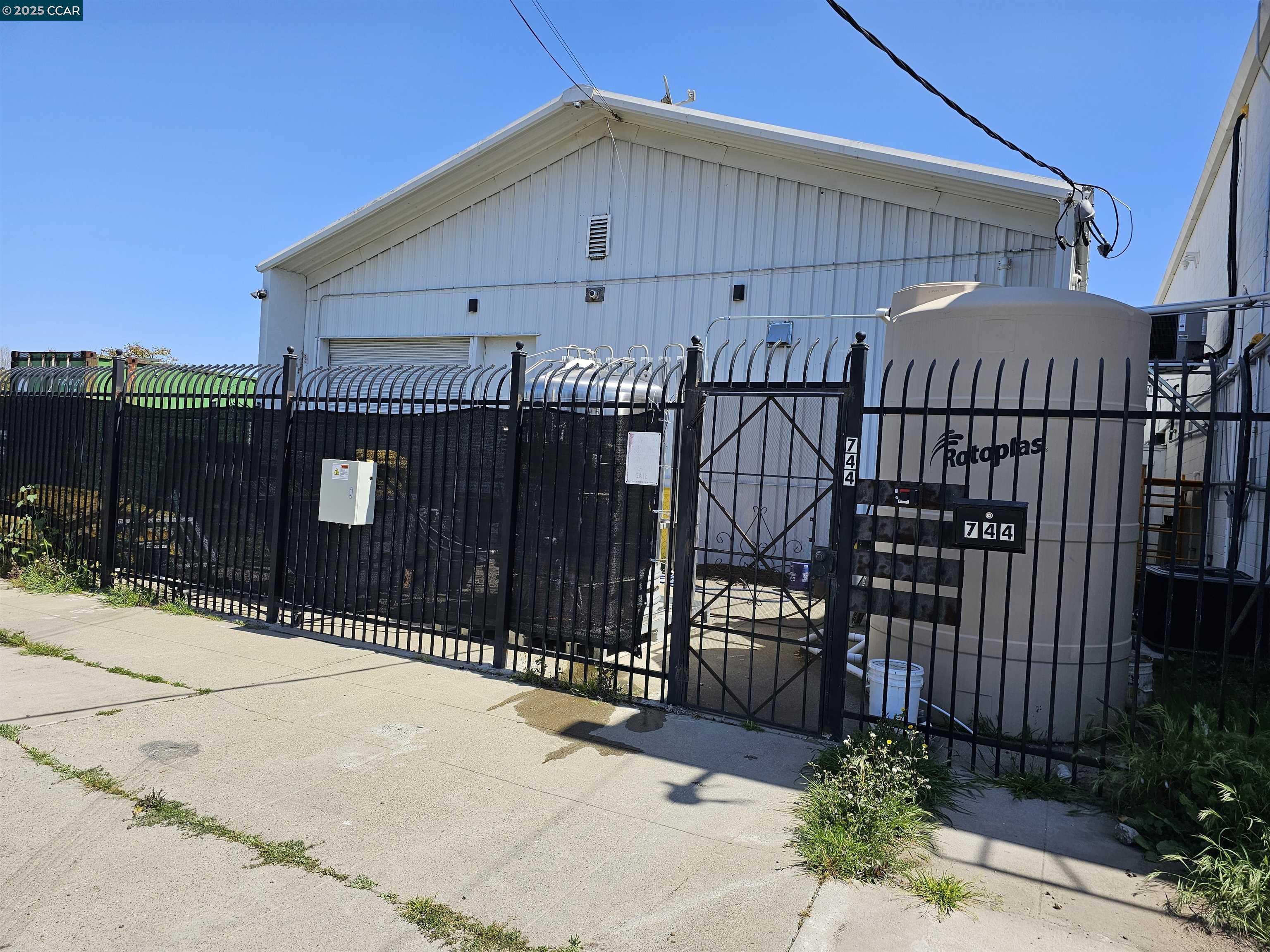 Detail Gallery Image 1 of 1 For 744 S 13th St, Richmond,  CA 94804 - – Beds | – Baths