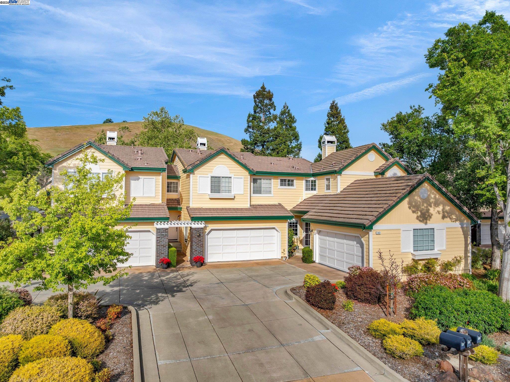 Detail Gallery Image 1 of 1 For 1462 Indianhead Cir, Clayton,  CA 94517 - 3 Beds | 3 Baths