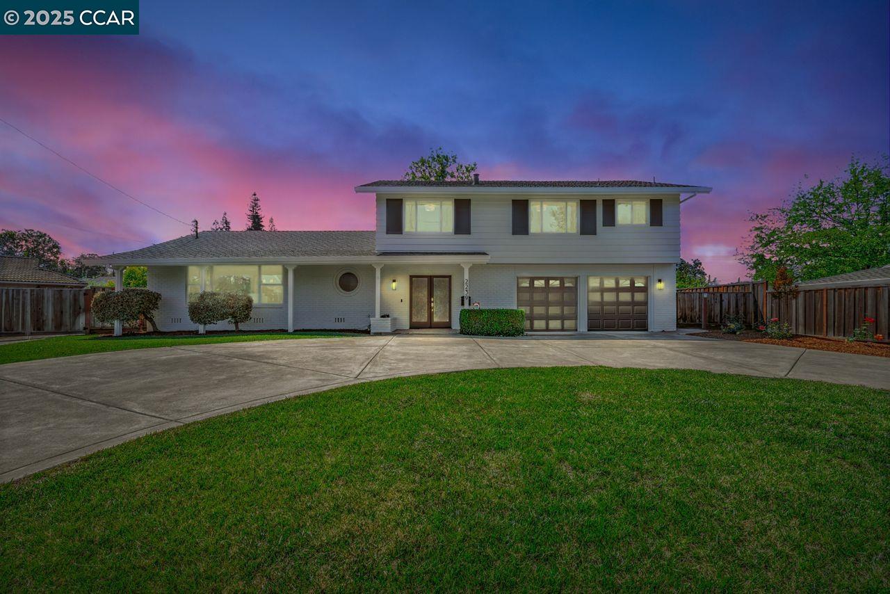 Detail Gallery Image 1 of 1 For 2239 Blackstone Drive, Walnut Creek,  CA 94598 - 5 Beds | 3/1 Baths